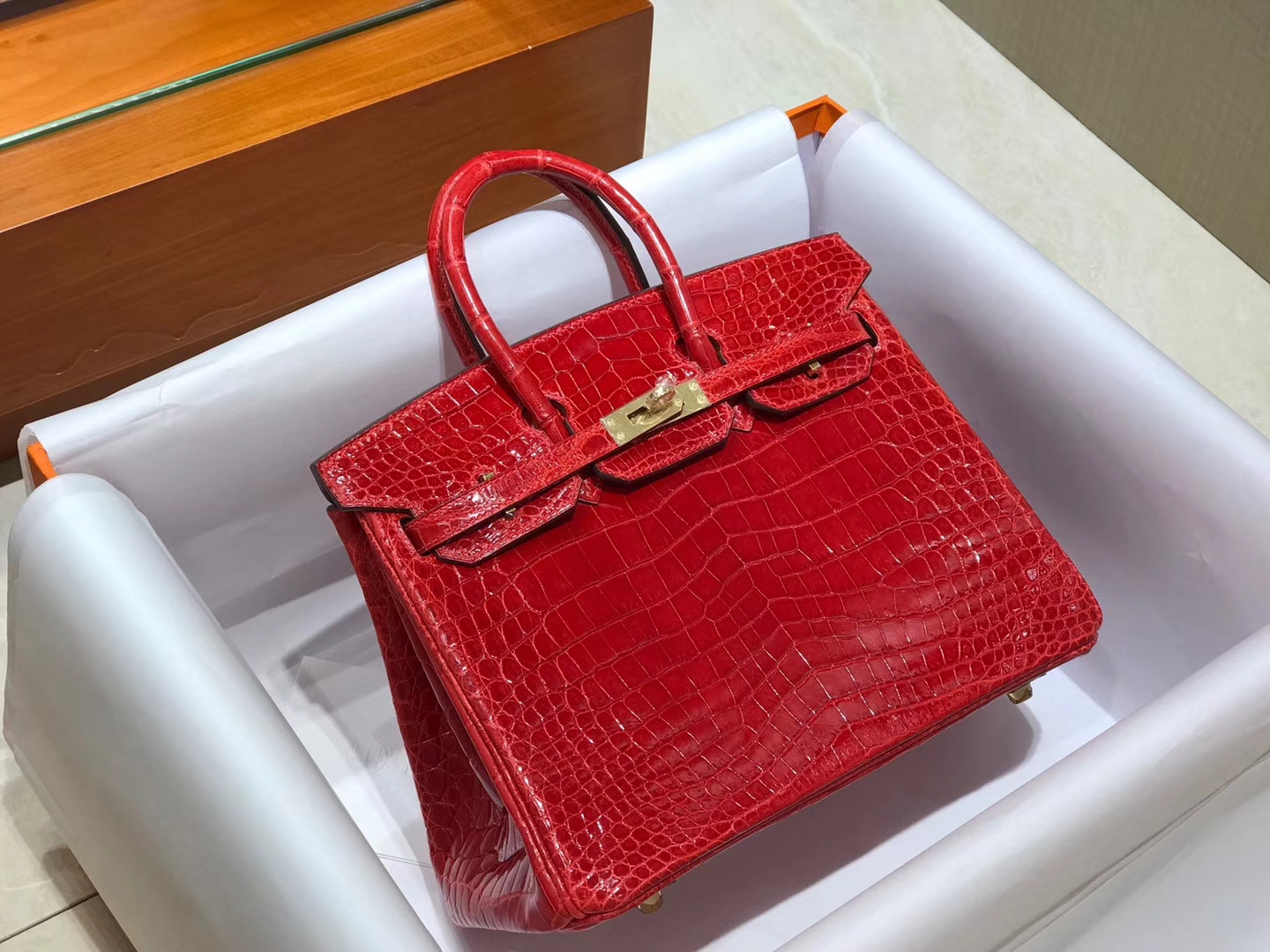 爱马仕 HERMES 铂金包 Birkin 配全套专柜原版包装 全球发售 法拉利红