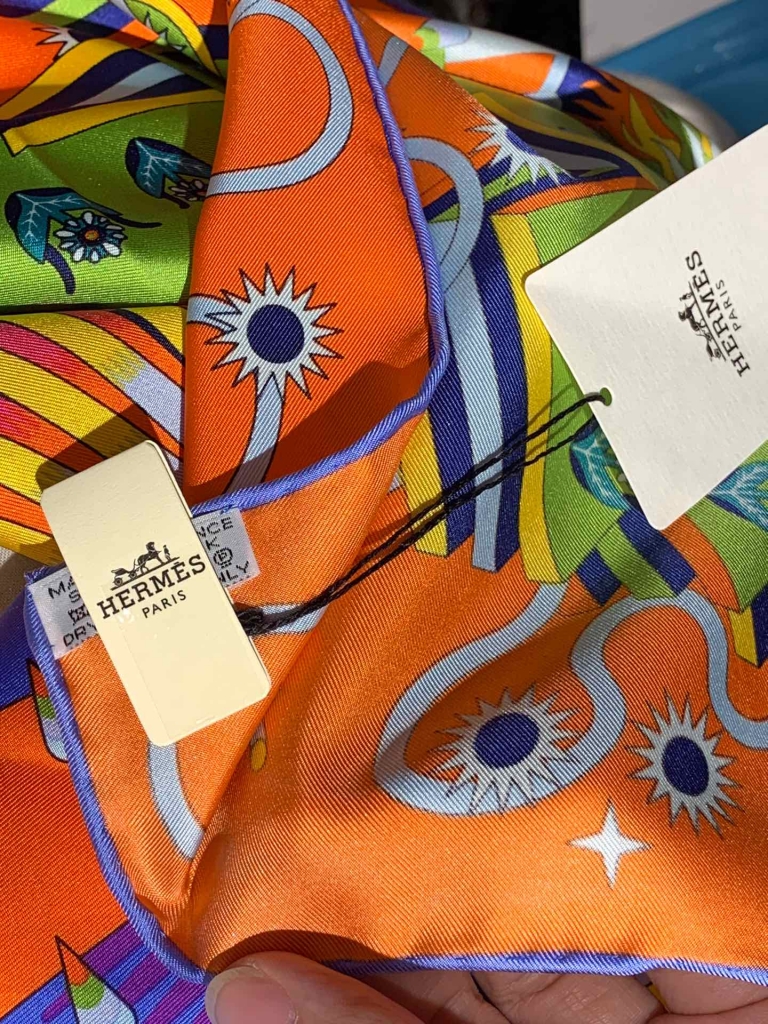 2020春夏新款方巾 《飞马之源》 橙色 90 x 90厘米 100%桑蚕丝